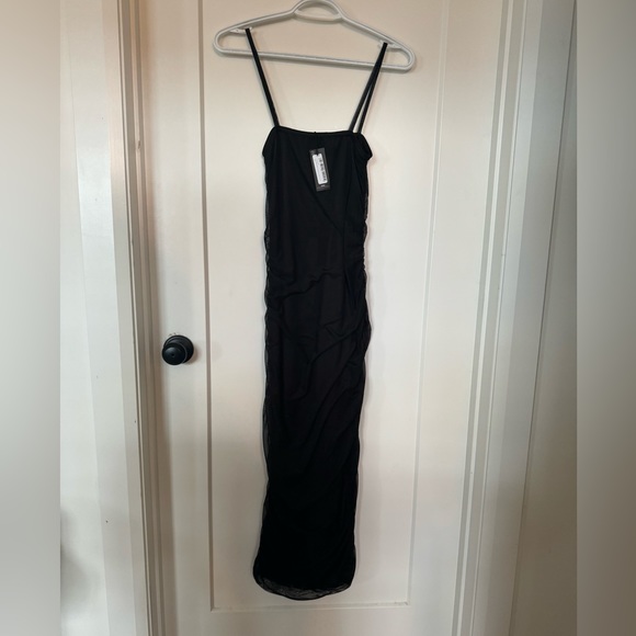 PRETTYLITTLETHING // BNWT Ruched mesh midi/maxi dress - Picture 4 of 6